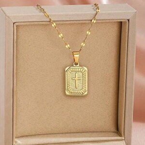 18K Gold Filled Cross Design Pendant Necklace